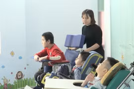 Giúp phụ huynh giảm bớt nỗi lo khi chăm sóc con trẻ khiếm khuyết