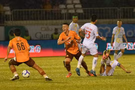 Chia điểm với Thanh Hoá, HAGL lỡ cơ hội lên ngôi đầu bảng V.League 2024/25