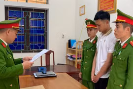 Tạm giam đối tượng không chấp hành hiệu lệnh, đâm xe vào Cảnh sát giao thông