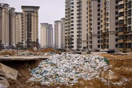 Dự báo tăng trưởng GDP Trung Quốc chưa ấn tượng vì "lĩnh vực bất động sản vẫn gặp khó"