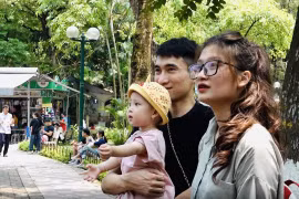 Nghỉ lễ Giỗ Tổ Hùng Vương người dân tận hưởng không khí vui vẻ bên gia đình
