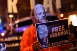Nhà sáng lập WikiLeaks sẽ được trả tự do sau khi nhận tội gián điệp Mỹ