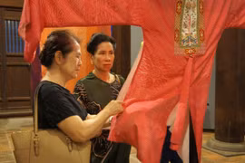 The La, khắc khoải bảo tồn