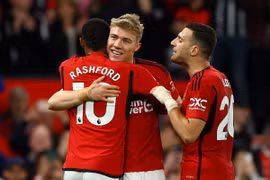 Hojlund ghi bàn, MU đả bại Newcastle trên sân nhà Old Trafford