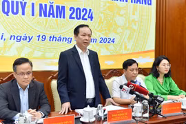 Lãi suất vẫn đang giảm