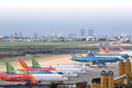 Không để tăng giá vé máy bay trái quy định