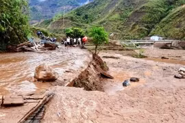Nguy cơ lũ quét, sạt lở đất sau bão số 6