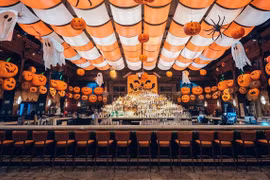 Công viên Tivoli ở Đan Mạch đẹp mê hoặc mừng lễ hội Halloween