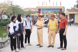 Hà Nam: Nỗ lực giảm vi phạm trật tự an toàn giao thông trong học sinh