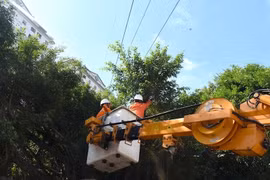 EVNHANOI khuyến cáo an toàn điện trong thời điểm mưa bão
