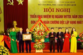 Sở Văn hóa, Thể thao và Du lịch Nam Định đón nhận Huân chương Độc lập hạng Nhất