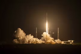 SpaceX bị đình chỉ do tên lửa bốc cháy khi hạ cánh