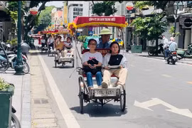 Nét đẹp văn hóa xích lô trong lòng Hà Nội