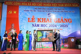 Hơn 1.050 học sinh Trường liên cấp Sao Việt (Gia Lai) rộn ràng đón chào năm học mới