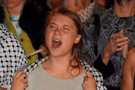 Nhà hoạt động môi trường Greta Thunberg bị bắt vì biểu tình ủng hộ Palestine