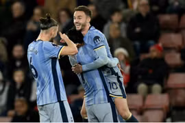 Man Utd ngược dòng kịch tính đánh bại Man City tại Ngoại hạng Anh