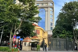 Hà Nội tạm dừng tuyển dụng công chức, bổ nhiệm, giới thiệu ứng cử giữ chức vụ cao hơn