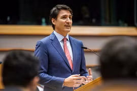 Thủ tướng Canada đối mặt nguy cơ bị phế truất khi đồng minh quan trọng quay lưng