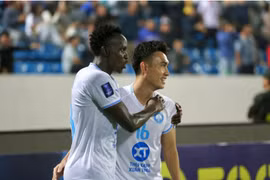 Thép Xanh Nam Định ngược dòng đánh bại Tampines Rovers ở giải châu Á