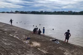 Nam Định: Cùng nhau đi tắm ở sông Ninh Cơ, anh em ruột bị đuối nước tử vong