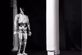 Tesla đối mặt với làn sóng các đối thủ ô tô Trung Quốc trong cuộc đua robot hình người