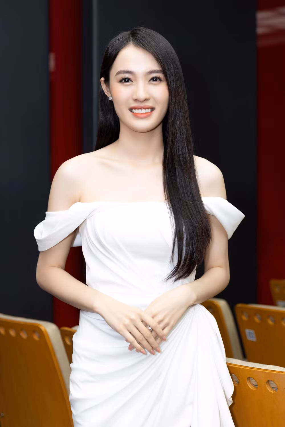 chiem nguong nhan sac 25 nguoi dep dau tien cua hoa hau viet nam 2022 hinh 8