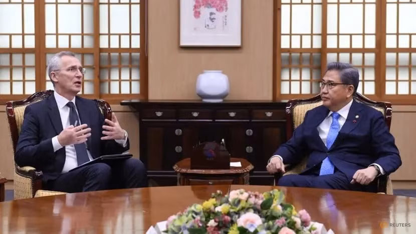 nato keu goi han quoc tang cuong ho tro quan su cho ukraine hinh 1