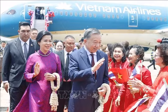 Tổng Bí thư, Chủ tịch nước Tô Lâm và Phu nhân bắt đầu thăm chính thức Vương quốc Thái Lan