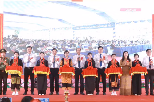 Lạng Sơn rộn ràng Lễ khai giảng năm học 2026 - 2027: Dấu ấn khánh thành trường vùng biên và khát vọng giáo dục toàn diện