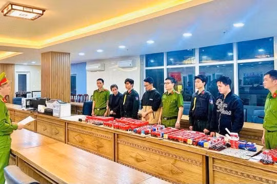 Hai nhân viên ngân hàng ở Đà Nẵng bị khởi tố về tội rửa tiền