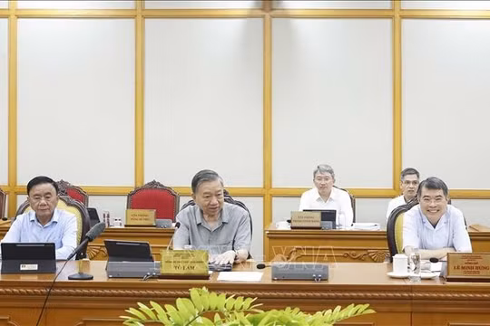 Bộ Chính trị cho ý kiến về phương hướng, nhiệm vụ phát triển TP Hồ Chí Minh đến năm 2030, tầm nhìn đến năm 2045