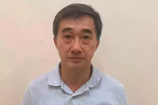 Thứ trưởng Bộ Y tế Trần Văn Thuấn bị bắt về tội "Nhận hối lộ"