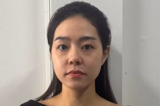 "Bà trùm" 9X đứng sau đường dây buôn hàng hiệu giả tại Phú Quốc ra đầu thú