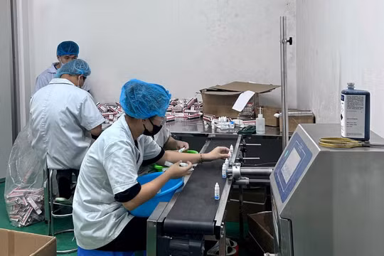 Sản xuất hàng vạn chai dung dịch vệ sinh giả, Giám đốc Công ty Shabigroup bị khởi tố