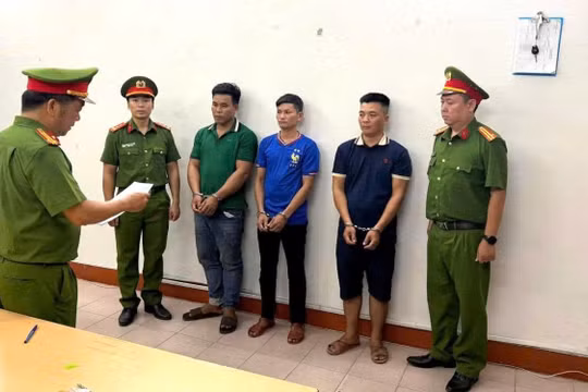Bắt khẩn cấp 3 đối tượng đánh chết người sau tiệc cưới