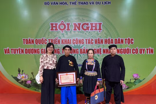 Nghệ nhân Dân gian Chu Văn Ngấn: 'Báu vật sống' giữ hồn văn hóa Lô Lô Đen nơi đại ngàn Cao Bằng