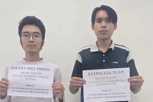 Hai thanh niên dùng trí tuệ nhân tạo làm giả vé du lịch Đà Nẵng để chiếm đoạt tài sản