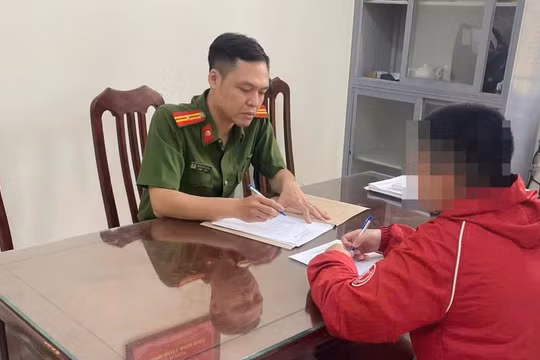 Công an làm việc với shipper hành hung nữ khách hàng