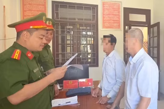 Lật tẩy mánh khóe giấu doanh thu gần trăm tỷ đồng của 3 thương lái thu mua mủ cao su