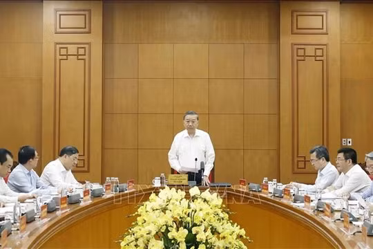 Tổng Bí thư, Chủ tịch nước Tô Lâm chủ trì buổi làm việc với Đảng uỷ Chính phủ