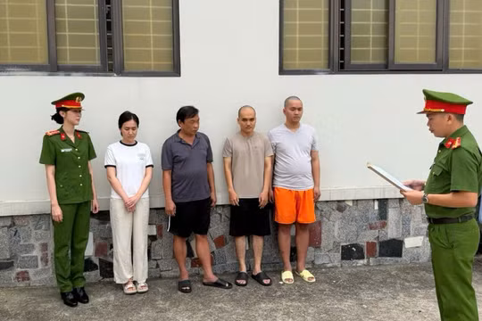 Hé lộ đường đi của 3.400 viên kim cương lậu dưới sự chỉ đạo của nguyên Tổng Giám đốc SJC Lê Thúy Hằng