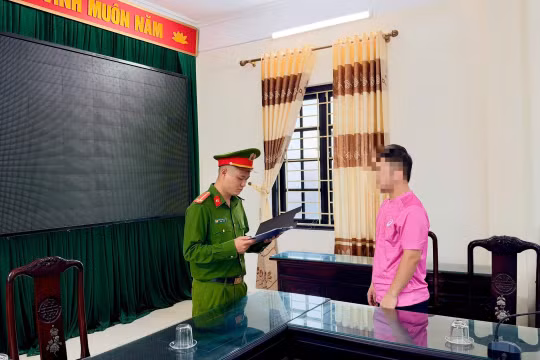 Thanh niên ở Hưng Yên thu lợi hơn 1 tỷ đồng nhờ bán đồ thời trang giả mác Gucci, Dior, Lacoste