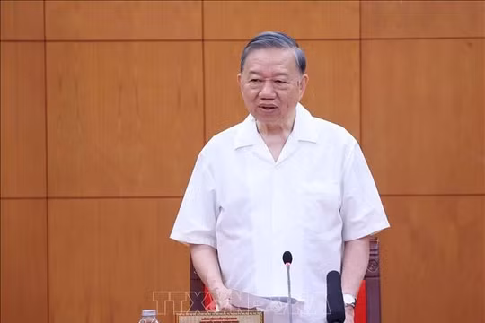 Tổng Bí thư, Chủ tịch nước Tô Lâm: Không để xã hội giàu lên về vật chất nhưng nghèo đi về văn hóa, đạo đức và các giá trị nhân văn