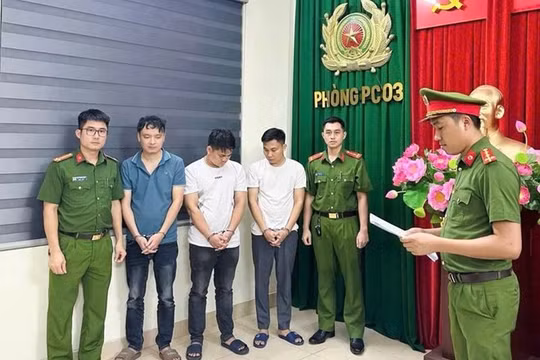 Tuyên Quang: Triệt phá đường dây bán hơn 1.000 điện thoại Samsung giả mạo
