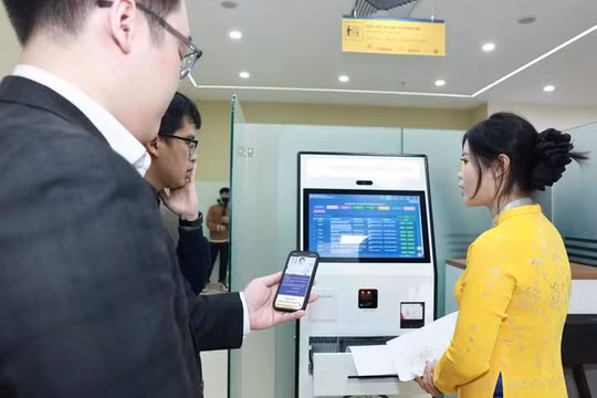 Bộ Khoa học và Công nghệ bãi bỏ 21 thủ tục hành chính, giao 9 thủ tục mới về địa phương