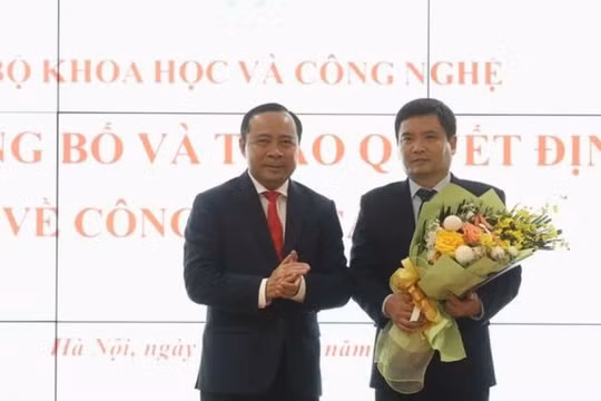 PGS TS Đặng Hoài Bắc được bổ nhiệm giữ chức Giám đốc Học viện Công nghệ Bưu chính Viễn thông