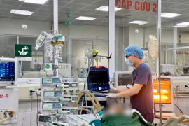 Nôn gần 1 lít máu sau chuỗi ngày uống rượu dịp Tết