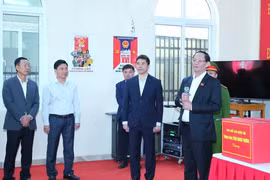 Phó Chủ tịch Quốc hội Trần Quang Phương kiểm tra công tác chuẩn bị bầu cử tại Thanh Hóa