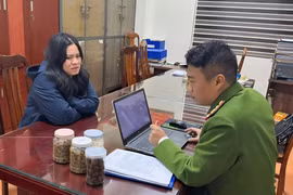 Khởi tố 2 đối tượng sản xuất, buôn bán hàng giả là thực phẩm
