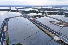 Bảo đảm an toàn khi khai thác tạm cao tốc Cần Thơ - Cà Mau